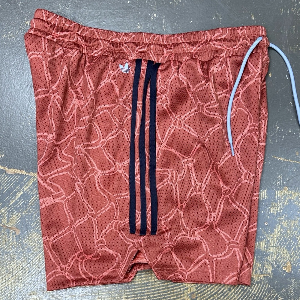 Adidas Hoop York City Basketball Shorts Medium IP6899 Pink  HYC 3 - Picture 4 of 12